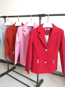 云南登紅服飾 集設計、生產、銷售于一體的服裝企業